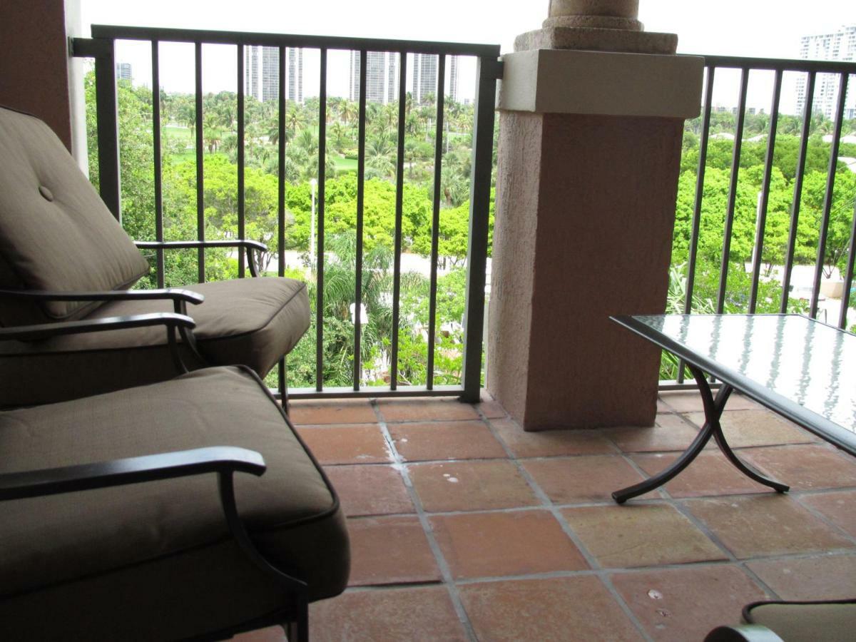 Resort Style In Aventura Florida Екстер'єр фото